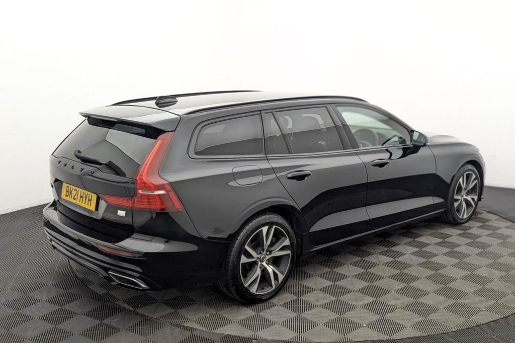 USED 2021 21 VOLVO V60 2.0h T6 Recharge 11.6kWh R-Design Estate 5dr Petrol Plug-in Hybrid Auto AWD Euro 6 (s/s) (340 ps) 4X4, Sat Nav, Camera