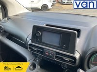 USED 2022 72 VAUXHALL Combo Electric 2300 50kWh Dynamic Panel Van 5dr Electric Auto L1 H1 (7.4kW Charger) (136 ps) High Spec Automatic van