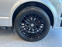 USED 2015 65 VOLKSWAGEN TRANSPORTER 2.0 TDI T28 BlueMotion Tech Highline crew cab (5 seats) 5dr Diesel Manual FWD SWB Euro 6 (s/s) (102 ps) 