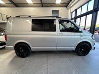 USED 2015 65 VOLKSWAGEN TRANSPORTER 2.0 TDI T28 BlueMotion Tech Highline crew cab (5 seats) 5dr Diesel Manual FWD SWB Euro 6 (s/s) (102 ps) 