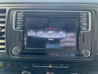USED 2015 65 VOLKSWAGEN TRANSPORTER 2.0 TDI T28 BlueMotion Tech Highline crew cab (5 seats) 5dr Diesel Manual FWD SWB Euro 6 (s/s) (102 ps) 