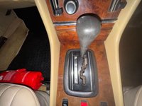 USED 1983 A MERCEDES-BENZ SL 2.7L 2d  AUTO  185 BHP 