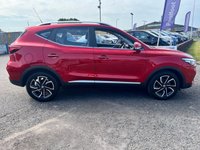 USED 2022 22 MG MG ZS 1.5 VTi-TECH Exclusive SUV 5dr Petrol Manual Euro 6 (s/s) (106 ps) FULL LEATHER* SAT NAV* REVERSING CAMERA* SERVICE HISTORY* SAT NAV* FULL LEATHER* 360 DEGREE REVERSING CAMERA* PARKING SENSORS* CRUISE CONTROL* DAB RADIO* BLUETOOTH* ECO START/ STOP* ROOF RAILS*