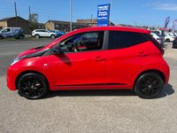 USED 2020 70 TOYOTA AYGO 1.0 VVT-i x-trend Hatchback 5dr Petrol Manual Euro 6 (Safety Sense) (71 ps) 2 OWNERS FROM NEW* FULL TOYOTA SERVICE HISTORY* REVERSING CAMERA* COLLISION / LANE ASSIST* AIR CON* BLUETOOTH PHONE AND AUDIO* DAB* AUX* USB* REMOTE CENTRAL LOCKING WITH 2 KEYS