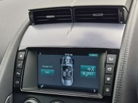 USED 2017 67 JAGUAR F-TYPE 2.0i R-Dynamic Convertible 2dr Auto  ** Sat Nav ** Park Assist + Rear Camera Upgrades **