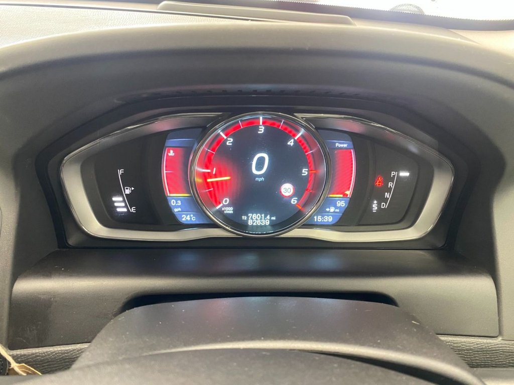 USED 2015 64 VOLVO XC60 2.4 D5 SE Lux Nav SUV 5dr Diesel Geartronic AWD Euro 5 (215 ps) DRIVERS SUPPORT PACK / WINTER PACK