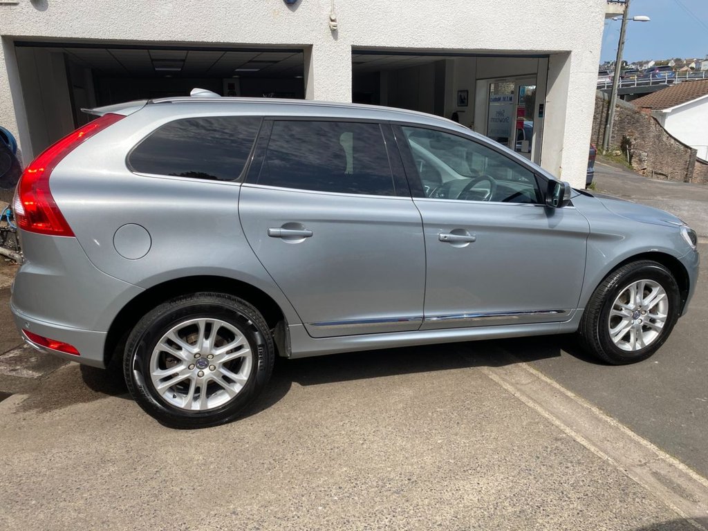 USED 2015 64 VOLVO XC60 2.4 D5 SE Lux Nav SUV 5dr Diesel Geartronic AWD Euro 5 (215 ps) DRIVERS SUPPORT PACK / WINTER PACK