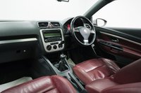 USED 2008 58 VOLKSWAGEN EOS 2.0 TDI CR Sport Cabriolet Euro 4 2dr Full Red Leather