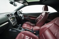 USED 2008 58 VOLKSWAGEN EOS 2.0 TDI CR Sport Cabriolet Euro 4 2dr Full Red Leather