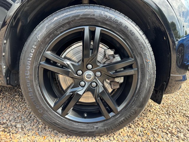 View our VOLVO XC60