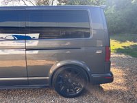 USED 2016 16 VOLKSWAGEN CARAVELLE 2.0 BiTDI BlueMotion Tech SE MPV 5dr Diesel DSG Euro 6 (s/s) (204 ps) 