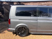 USED 2016 16 VOLKSWAGEN CARAVELLE 2.0 BiTDI BlueMotion Tech SE MPV 5dr Diesel DSG Euro 6 (s/s) (204 ps) 