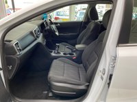 USED 2018 18 KIA SPORTAGE 1.6 GDi 1 SUV 5dr Petrol Manual Euro 6 (s/s) (130 bhp) ARCTIC WHITE / BLACK CLOTH TRIM / AIRCON / ELECTRIC WINDOWS X4 / ELECTRIC MIRRORS / CRUISE CONTROL / SPEED LIMITER / FM AM DAB CD TUNER / AUX / USB / BLUETOOTH / REMOTE CENTRAL LOCKING / REAR WASH/WIPE / 16" SILVER FINISH ALLOY WHEELS / SERVICE HISTORY