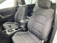 USED 2018 18 KIA SPORTAGE 1.6 GDi 1 SUV 5dr Petrol Manual Euro 6 (s/s) (130 bhp) ARCTIC WHITE / BLACK CLOTH TRIM / AIRCON / ELECTRIC WINDOWS X4 / ELECTRIC MIRRORS / CRUISE CONTROL / SPEED LIMITER / FM AM DAB CD TUNER / AUX / USB / BLUETOOTH / REMOTE CENTRAL LOCKING / REAR WASH/WIPE / 16" SILVER FINISH ALLOY WHEELS / SERVICE HISTORY