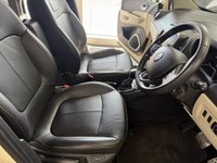 USED 2018 67 RENAULT CAPTUR 1.2 TCe ENERGY Signature X Nav SUV 5dr Petrol EDC Euro 6 (s/s) (120 ps) CRUISE! BLUETOOTH!