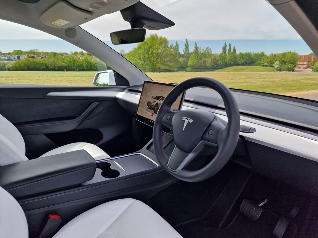 USED 2022 22 TESLA MODEL Y (Dual Motor) Long Range SUV 5dr Electric Auto 4WDE (384 bhp) 