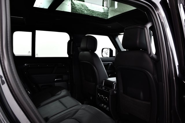 USED 2023 23 LAND ROVER DEFENDER 110 5.0 P525 V8 SUV 5dr Petrol Auto 4WD Euro 6 (s/s) (525 ps) URBAN W/T | FLRSH | Stunning +