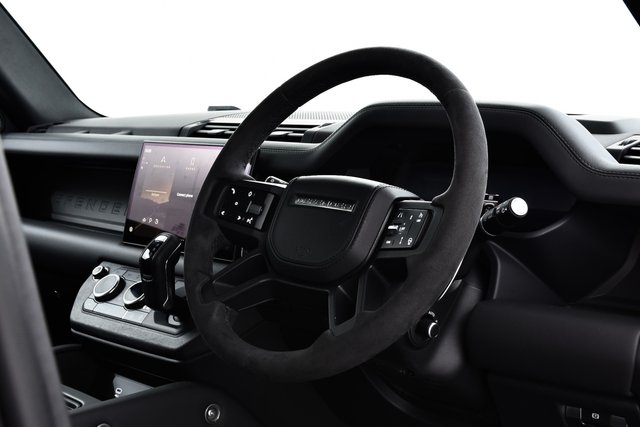 USED 2023 23 LAND ROVER DEFENDER 110 5.0 P525 V8 SUV 5dr Petrol Auto 4WD Euro 6 (s/s) (525 ps) URBAN W/T | FLRSH | Stunning +