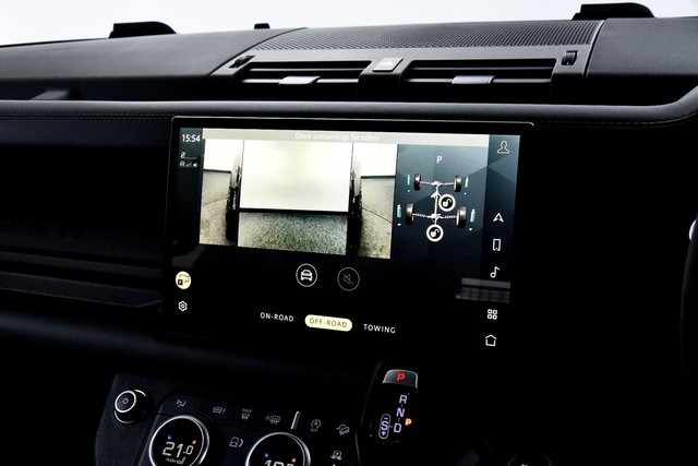 USED 2023 23 LAND ROVER DEFENDER 110 5.0 P525 V8 SUV 5dr Petrol Auto 4WD Euro 6 (s/s) (525 ps) URBAN W/T | FLRSH | Stunning +