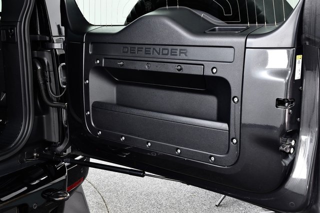 USED 2023 23 LAND ROVER DEFENDER 110 5.0 P525 V8 SUV 5dr Petrol Auto 4WD Euro 6 (s/s) (525 ps) URBAN W/T | FLRSH | Stunning +