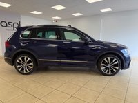 USED 2016 66 VOLKSWAGEN TIGUAN 2.0 TDI BlueMotion Tech R-Line SUV 5dr Diesel DSG Euro 6 (s/s) (150 ps) BLACK LEATHER, SATELLITE NAVIGATION, CLIMATE CONTROL, ELECTRIC GLASS PANORAMIC SUNROOF, FRONT & REAR PARKING SENSORS, 20&rdquo; ALLOY WHEELS, MEDIA, ALUMINIUM ROOF RAILS, REAR PRIVACY GLASS, HILL HOLD ASSIST, WINTER PACK, ELECTRIC DRIVERS SEATS WITH MEMORY, BLUETOOTH, FATIGUE ASSIST, LANE ASSIST, ELECTRIC FOLDING MIRRORS, MULTI FUNCTION STEERING WHEEL, CUP HOLDERS, PADDLE SHIFT, HEATED FRONT SEATS, CRUISE CONTROL, DAB