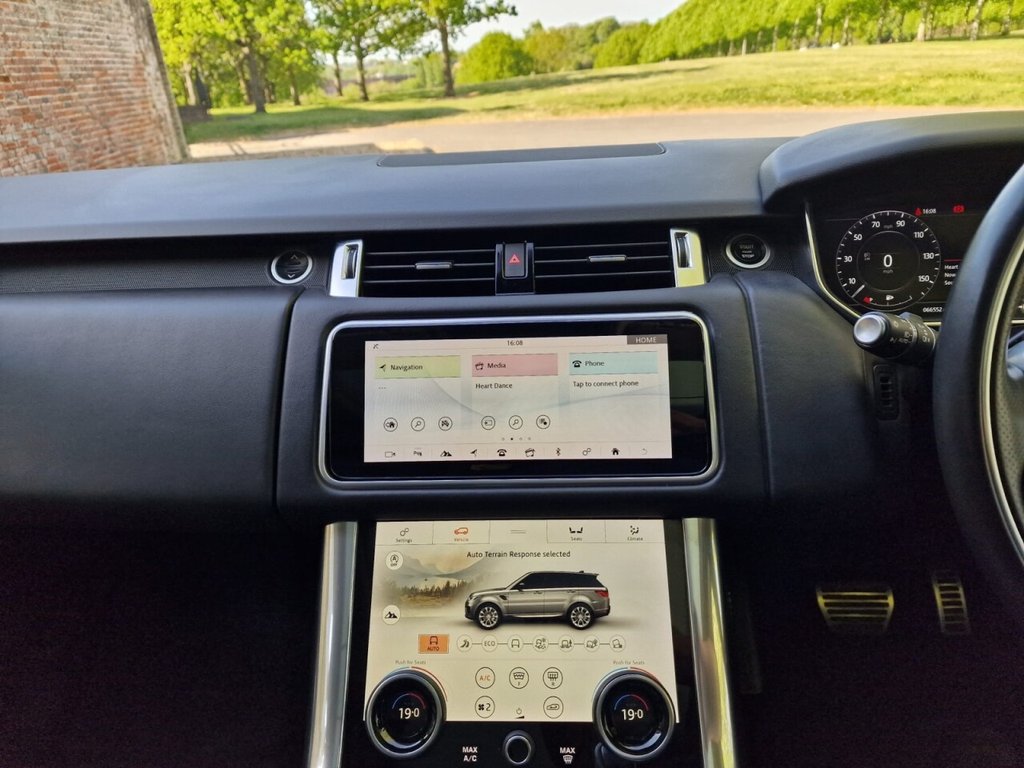 USED 2021 71 LAND ROVER RANGE ROVER SPORT 2.0 P400e 13.1kWh HSE GPF Dynamic SUV 5dr Petrol Plug-in Hybrid Auto 4WD Euro 6 (s/s) (404 ps) FINANCE AVAILABLE