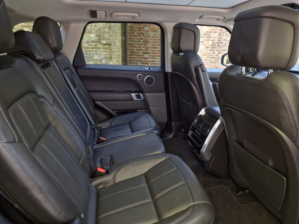 USED 2021 71 LAND ROVER RANGE ROVER SPORT 2.0 P400e 13.1kWh HSE GPF Dynamic SUV 5dr Petrol Plug-in Hybrid Auto 4WD Euro 6 (s/s) (404 ps) FINANCE AVAILABLE