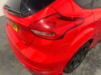 USED 2016 16 FORD FOCUS 1.5T EcoBoost Zetec S Red Edition Hatchback 5dr Petrol Manual Euro 6 (s/s) (182 ps) SPORT BODY KIT BLACK ALLOYS BLACK MIRRORS PRIVACY GLASS