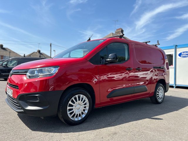 View our TOYOTA PROACE CITY