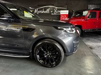 USED 2018 67 LAND ROVER DISCOVERY 5 3.0 TD V6 HSE Luxury SUV 5dr Diesel Auto 4WD Euro 6 (s/s) (258 ps) LOVELY 2018 DISCOVERY 5 HSE LUXURY 3.0 TDV6 EURO 6 - ONE PREVIOUS KEEPER - CARPATHIAN GREY - 7 SERVICES TO 87K - REAR ENTERTAINMENT - PRIVACY GLASS - BLACK PACK - TOWBAR - APPLE CAR PLAY - GLASS PANORAMIC ROOF - 21 INCH GLOSS BLACK ALLOYS