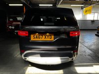 USED 2018 67 LAND ROVER DISCOVERY 5 3.0 TD V6 HSE Luxury SUV 5dr Diesel Auto 4WD Euro 6 (s/s) (258 ps) LOVELY 2018 DISCOVERY 5 HSE LUXURY 3.0 TDV6 EURO 6 - ONE PREVIOUS KEEPER - CARPATHIAN GREY - 7 SERVICES TO 87K - REAR ENTERTAINMENT - PRIVACY GLASS - BLACK PACK - TOWBAR - APPLE CAR PLAY - GLASS PANORAMIC ROOF - 21 INCH GLOSS BLACK ALLOYS