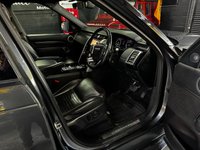 USED 2018 67 LAND ROVER DISCOVERY 5 3.0 TD V6 HSE Luxury SUV 5dr Diesel Auto 4WD Euro 6 (s/s) (258 ps) LOVELY 2018 DISCOVERY 5 HSE LUXURY 3.0 TDV6 EURO 6 - ONE PREVIOUS KEEPER - CARPATHIAN GREY - 7 SERVICES TO 87K - REAR ENTERTAINMENT - PRIVACY GLASS - BLACK PACK - TOWBAR - APPLE CAR PLAY - GLASS PANORAMIC ROOF - 21 INCH GLOSS BLACK ALLOYS