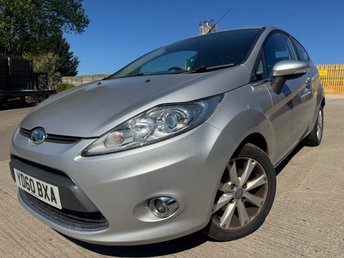 2010 FORD FIESTA