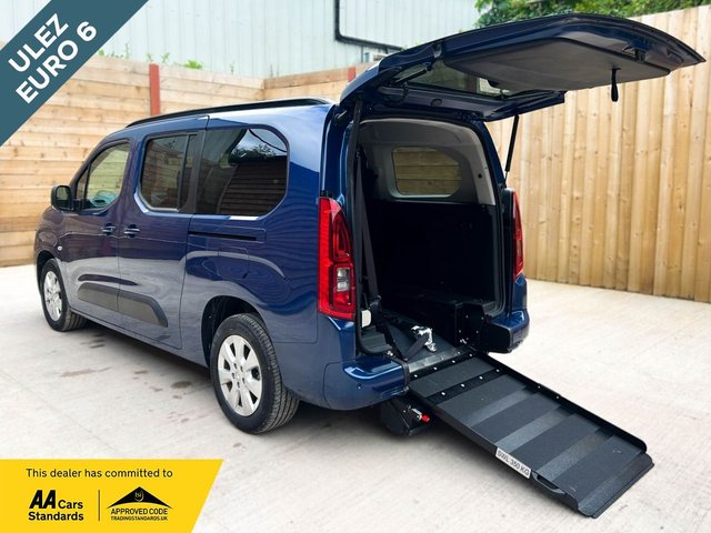 View our Vauxhall Combo Life range