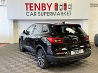 USED 2019 69 RENAULT KADJAR 1.3 TCe Iconic SUV 5dr Petrol Manual Euro 6 (s/s) (140 ps) 