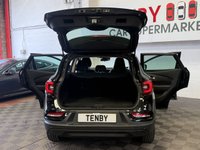 USED 2019 69 RENAULT KADJAR 1.3 TCe Iconic SUV 5dr Petrol Manual Euro 6 (s/s) (140 ps) 