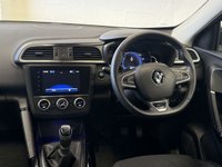 USED 2019 69 RENAULT KADJAR 1.3 TCe Iconic SUV 5dr Petrol Manual Euro 6 (s/s) (140 ps) 