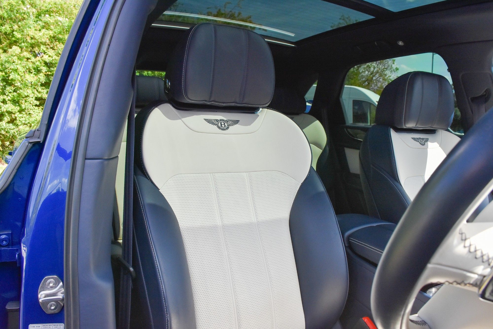 USED 2019 19 BENTLEY BENTAYGA 4.0 V8 SUV 5dr Petrol Auto 4WD Euro 6 (s/s) (550 ps) 