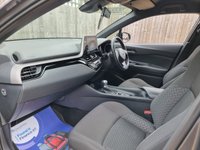 USED 2022 71 TOYOTA C-HR 1.8 VVT-h GPF Icon SUV 5dr Petrol Hybrid CVT Euro 6 (s/s) (122 ps) ** WE OFFER FINANCE ON THIS CAR **