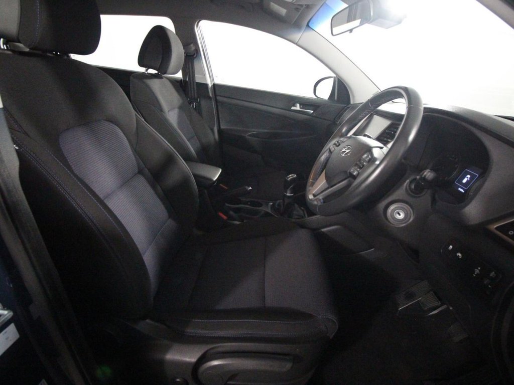 USED 2018 18 HYUNDAI TUCSON 1.6 GDi Blue Drive SE Nav SUV 5dr Petrol Manual Euro 6 (s/s) (132 ps) 