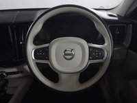 USED 2018 68 VOLVO XC60 2.0 D4 Momentum SUV 5dr Diesel Auto AWD Euro 6 (s/s) (190 ps) 