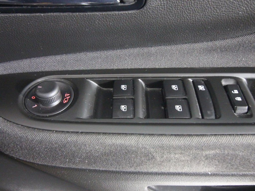 USED 2017 17 VAUXHALL MOKKA X 1.4i Turbo Design Nav SUV 5dr Petrol Auto Euro 6 (140 ps) 