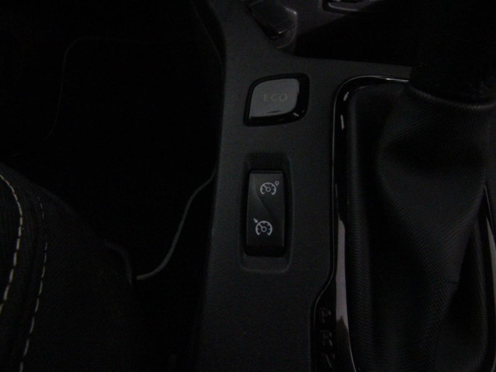 USED 2017 17 RENAULT ZOE R90 41kWh Dynamique Nav Hatchback 5dr Electric Auto  (92 bhp) BATTERY OWNED