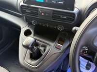 USED 2023 23 CITROEN BERLINGO Enterprise Edition L1 1.5 BlueHDi 1000 SWB Diesel Panel Van Manual Euro 6 (s/s) (100 bhp) Last service on 27.02.2026 @ 66,506 miles - Only 67,518 miles, Facelift model - EURO 6 (ULEZ compliant) - Built in touchscreen with Satnav connectivity & DAB, Air conditioning, E/W, Bluetooth, rear parking sensors, cruise control, electric power fold mirror's, 3 seats, front fog lights, full bulkhead, ply lined, driver's airbag, side loading door, remote central Locking, USB port, steering column radio control, barn rear doors, spare key, finance arranged & 6 months premium AutoGuard warranty