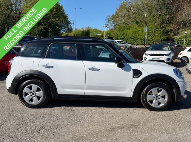 View our MINI Countryman 1.5 GPF Cooper SUV 5dr Petrol Manual Euro 6 (s/s) (136 ps)