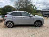 USED 2023 23 HYUNDAI KONA 39kWh Premium SUV 5dr Electric Auto (10.5kW Charger) (136 ps) VAT Qualifing - Cyber Grey