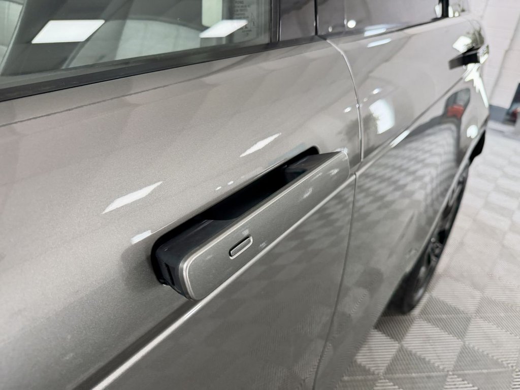 USED 2019 69 LAND ROVER RANGE ROVER EVOQUE 2.0 D180 R-Dynamic HSE SUV 5dr Diesel Auto 4WD Euro 6 (s/s) (180 ps) 