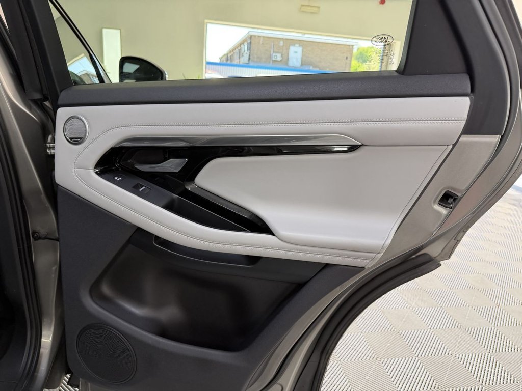 USED 2019 69 LAND ROVER RANGE ROVER EVOQUE 2.0 D180 R-Dynamic HSE SUV 5dr Diesel Auto 4WD Euro 6 (s/s) (180 ps) 