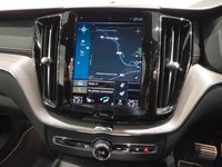 USED 2019 69 VOLVO XC60 2.0 B4 MHEV R-Design Pro SUV 5dr Diesel Hybrid Auto AWD Euro 6 (s/s) (197 ps) 