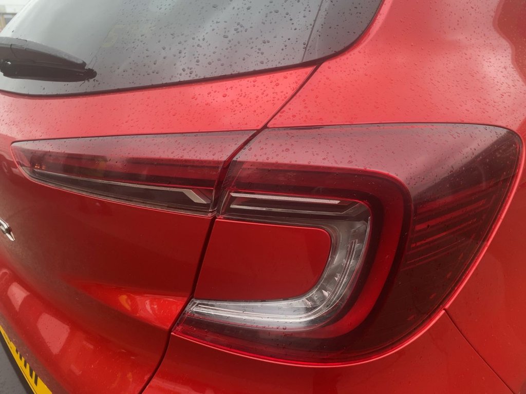 USED 2022 72 RENAULT CAPTUR 1.0 TCe evolution SUV 5dr Petrol Manual Euro 6 (s/s) (90 ps) *FLAME RED/BLACK ROOF+ANDROID AUTO*
